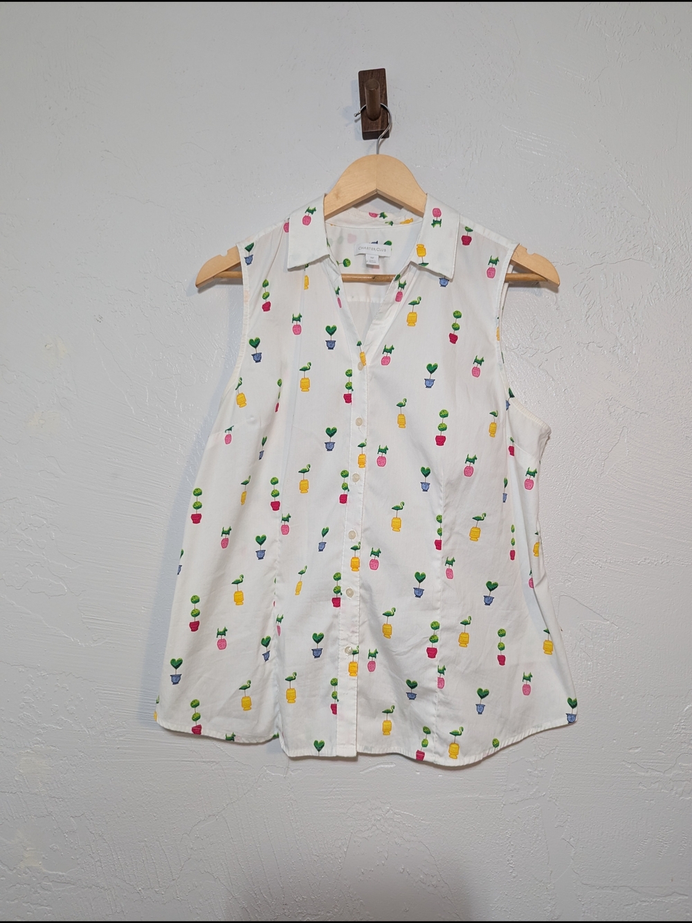 Cute Sleeveless Buttondown Lightweight Breathable Blouse Topiary Plant Print